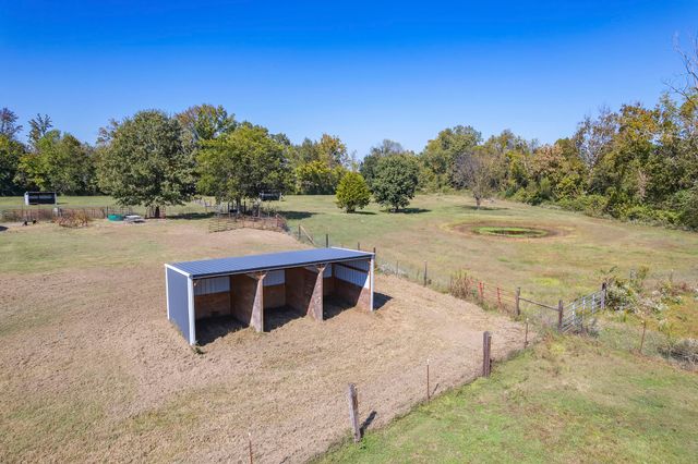 130 Cooper Anderson Rd, Jackson, TN 38305