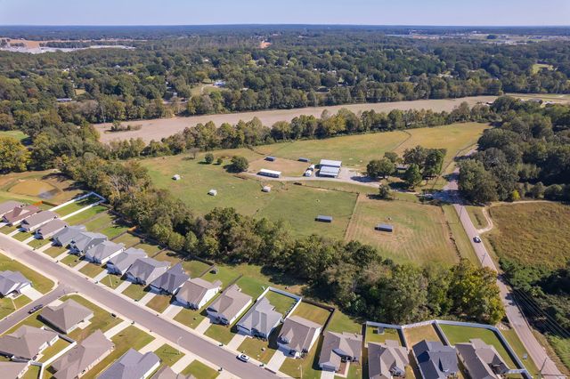 130 Cooper Anderson Rd, Jackson, TN 38305