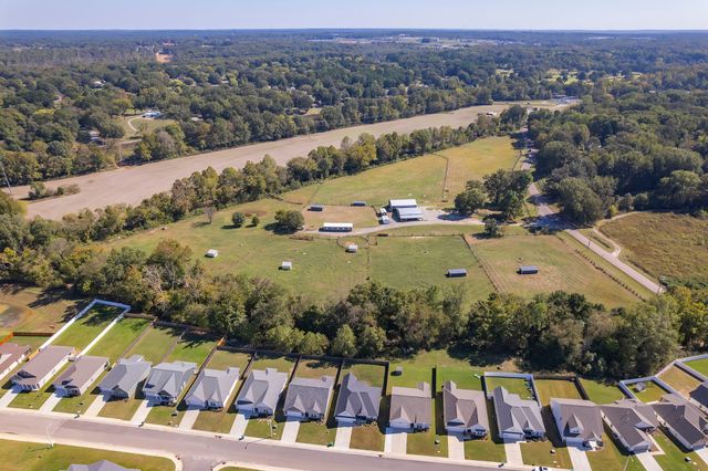 130 Cooper Anderson Rd, Jackson, TN 38305