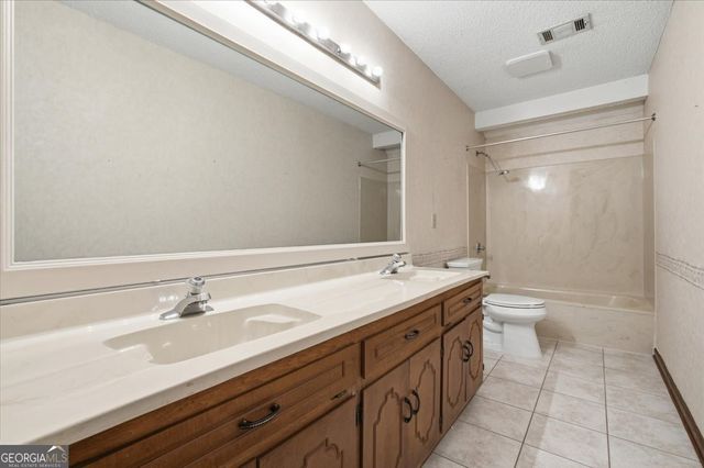 26 Latimer Lane NE, Kennesaw, GA 30144