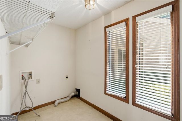 26 Latimer Lane NE, Kennesaw, GA 30144
