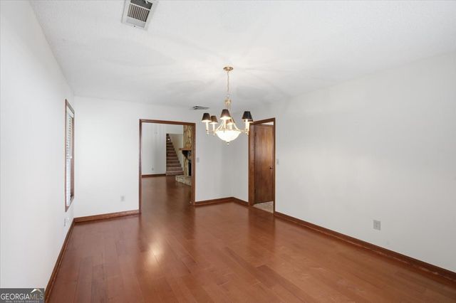 26 Latimer Lane NE, Kennesaw, GA 30144