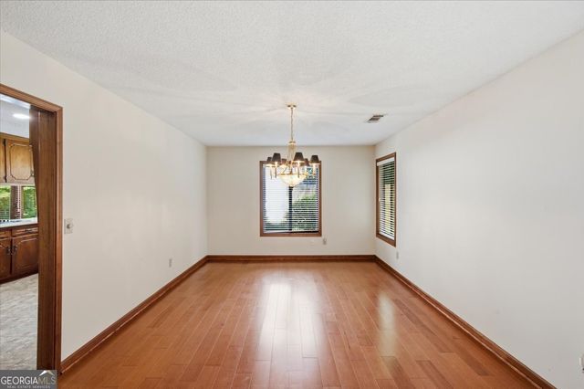 26 Latimer Lane NE, Kennesaw, GA 30144
