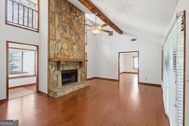 26 Latimer Lane NE, Kennesaw, GA 30144