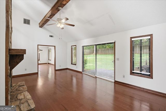 26 Latimer Lane NE, Kennesaw, GA 30144