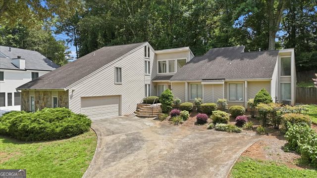 26 Latimer Lane NE, Kennesaw, GA 30144