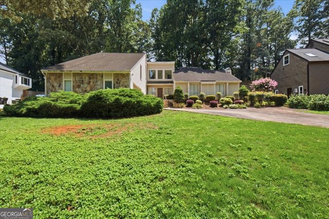 26 Latimer Lane NE, Kennesaw, GA 30144