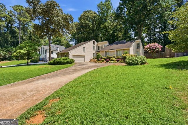 26 Latimer Lane NE, Kennesaw, GA 30144