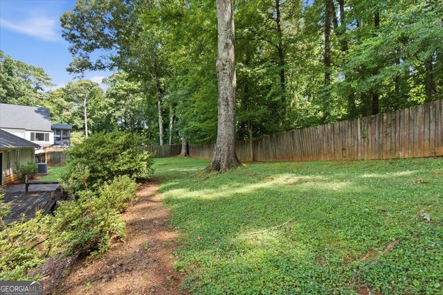 26 Latimer Lane NE, Kennesaw, GA 30144