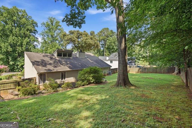 26 Latimer Lane NE, Kennesaw, GA 30144