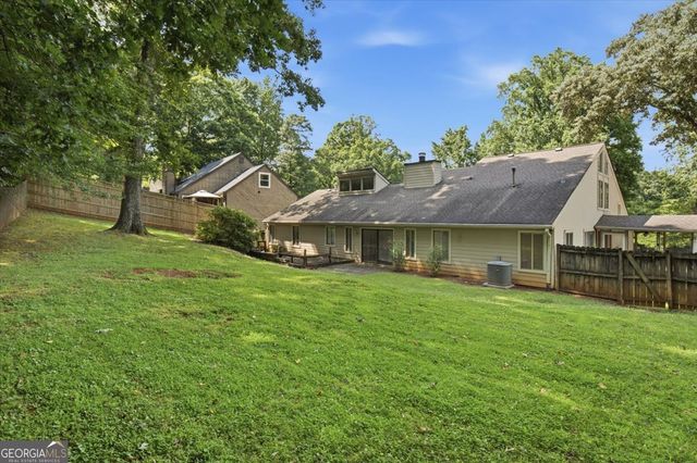 26 Latimer Lane NE, Kennesaw, GA 30144