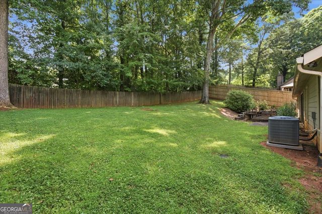 26 Latimer Lane NE, Kennesaw, GA 30144