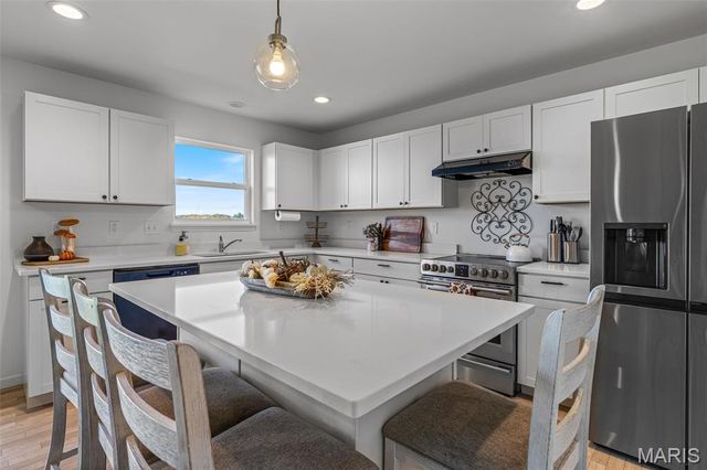 5617 Sun Bear Drive, House Springs, MO 63051