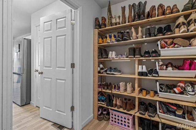 5617 Sun Bear Drive, House Springs, MO 63051