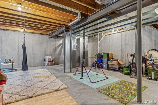 5617 Sun Bear Drive, House Springs, MO 63051