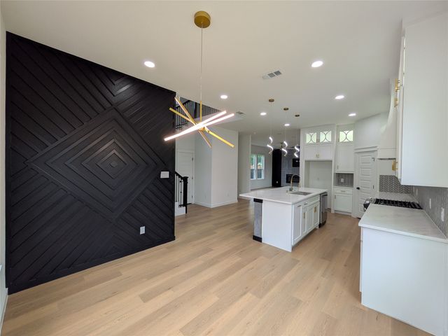 2404 56th Street, Dallas, TX 75241