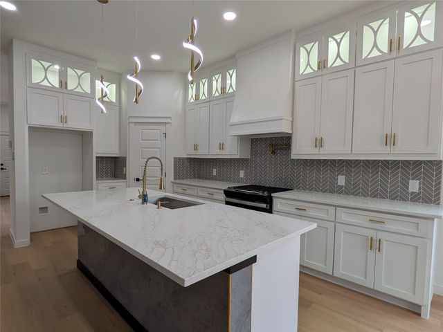 2404 56th Street, Dallas, TX 75241