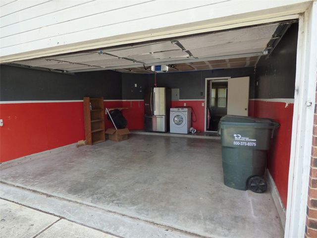 340 Spillway DR, Kyle, TX 78640