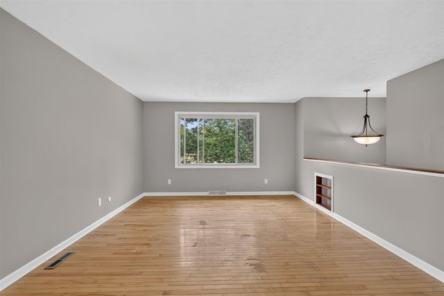4950 Sparrow Avenue, Kalamazoo, MI 49004