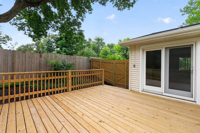4950 Sparrow Avenue, Kalamazoo, MI 49004