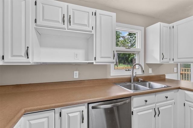 4950 Sparrow Avenue, Kalamazoo, MI 49004