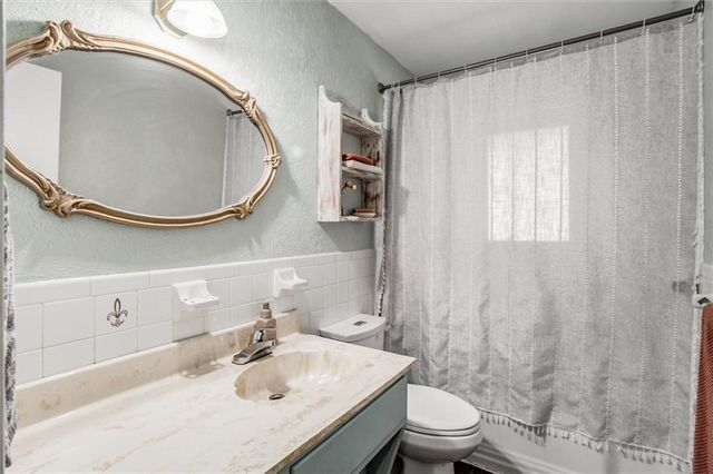 14400 E 40th Street S, Independence, MO 64055