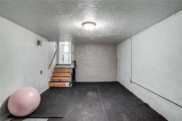 14400 E 40th Street S, Independence, MO 64055