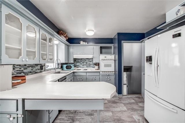 14400 E 40th Street S, Independence, MO 64055