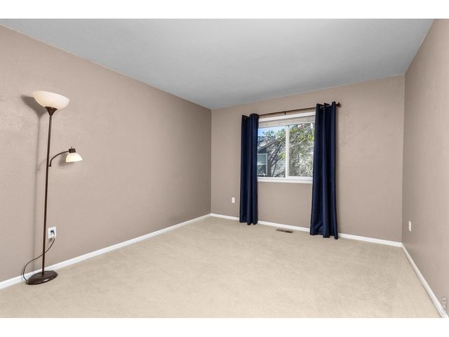 11721 Beasly Rd, Longmont, CO 80504