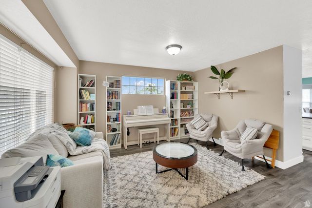 4852 W MOUNTAIN LAUREL LN, West Jordan, UT 84088