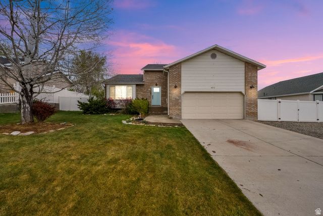 4852 W MOUNTAIN LAUREL LN, West Jordan, UT 84088