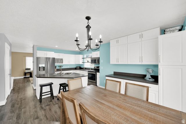 4852 W MOUNTAIN LAUREL LN, West Jordan, UT 84088