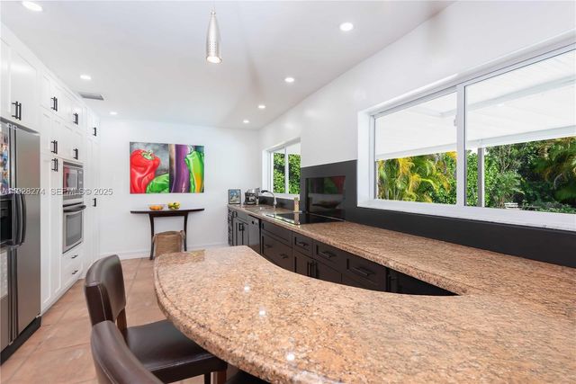 10511 SW 122nd Ct, Miami, FL 33186