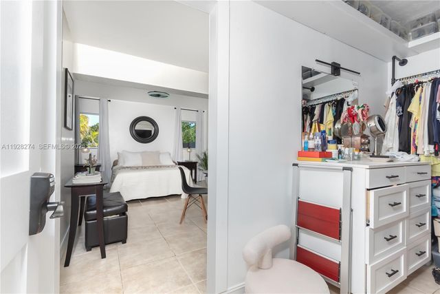 10511 SW 122nd Ct, Miami, FL 33186