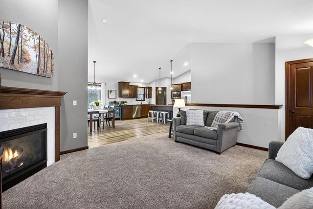 W7295 MIDNIGHT WAY, Greenville, WI 54942