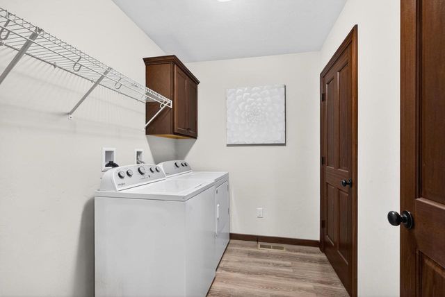 W7295 MIDNIGHT WAY, Greenville, WI 54942