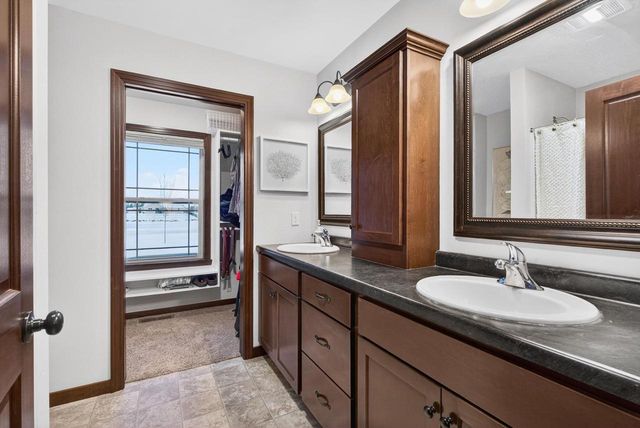 W7295 MIDNIGHT WAY, Greenville, WI 54942