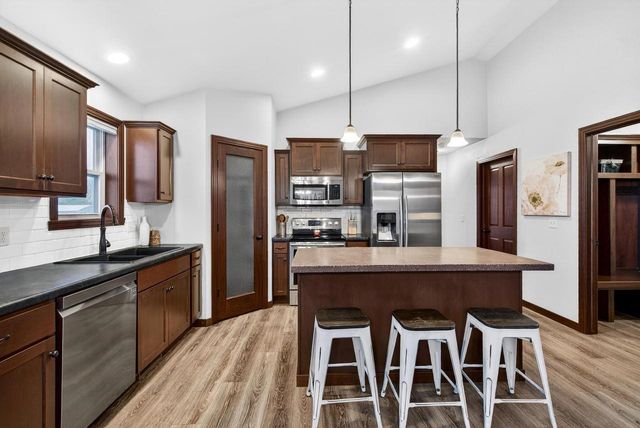 W7295 MIDNIGHT WAY, Greenville, WI 54942