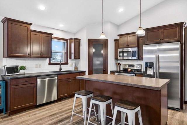 W7295 MIDNIGHT WAY, Greenville, WI 54942