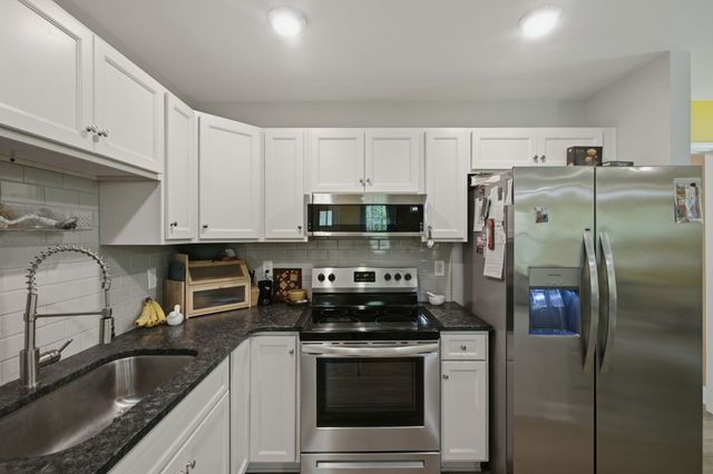 8252 Pinewood Rd, Nunnelly, TN 37137