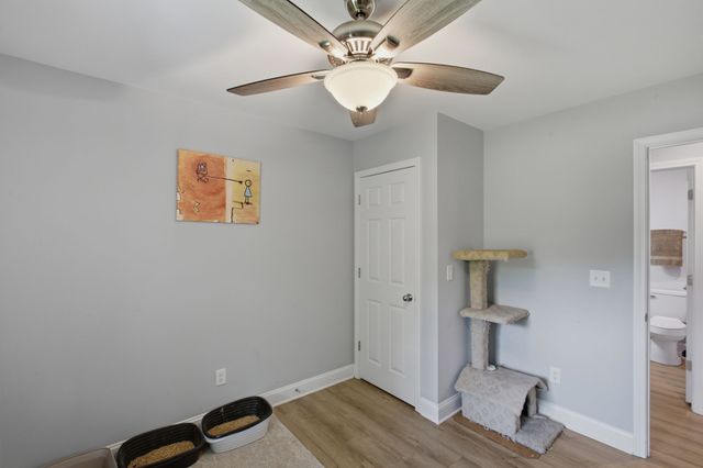 8252 Pinewood Rd, Nunnelly, TN 37137