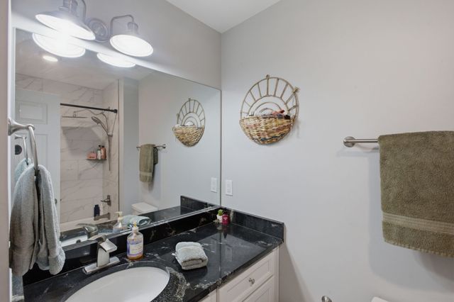 8252 Pinewood Rd, Nunnelly, TN 37137