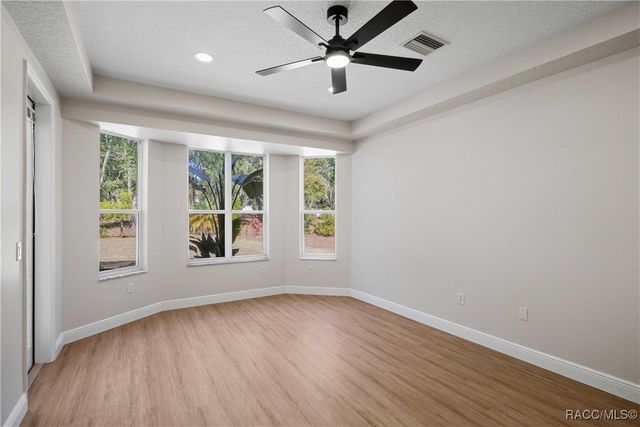 335 W Doerr Path, Hernando, FL 34442