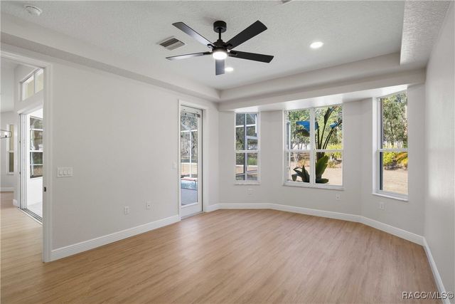 335 W Doerr Path, Hernando, FL 34442