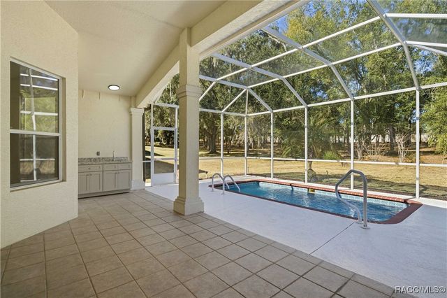 335 W Doerr Path, Hernando, FL 34442
