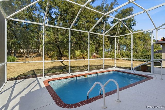 335 W Doerr Path, Hernando, FL 34442
