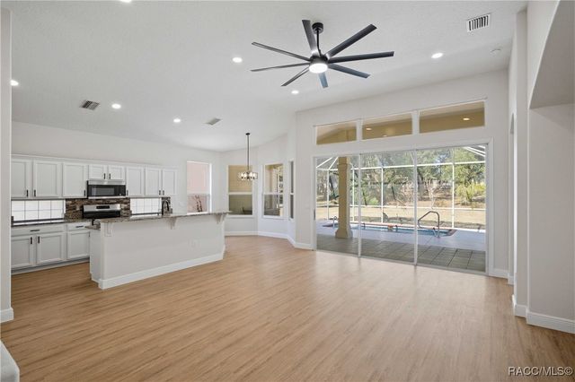 335 W Doerr Path, Hernando, FL 34442