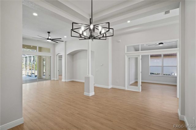 335 W Doerr Path, Hernando, FL 34442