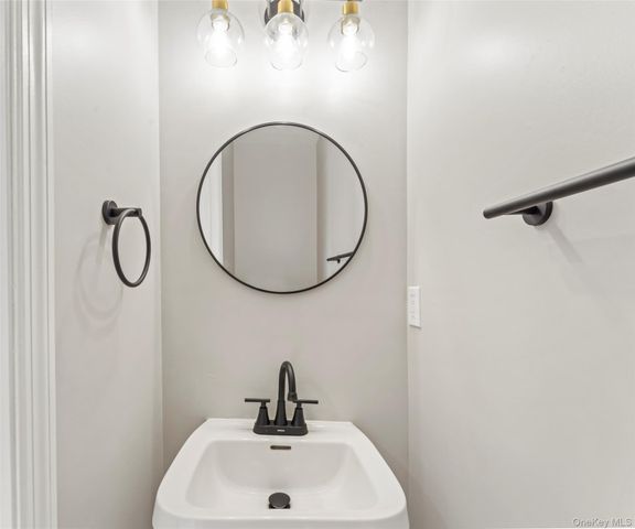 99 Evan Road, Warwick, NY 10990