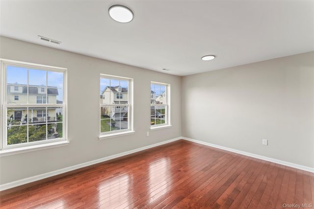 99 Evan Road, Warwick, NY 10990